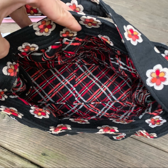 Vera Bradley Beautiful Black/Red Tote Bag!! EUC ❤️ - Picture 6 of 8